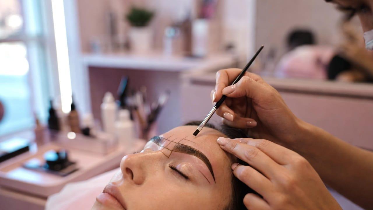 brow artist.jpg