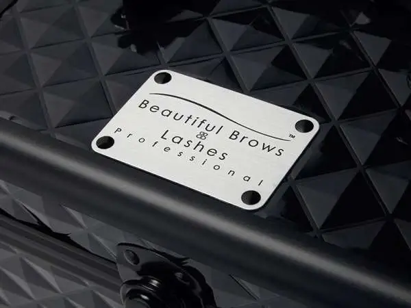 small_hard_case_detail.jpg
